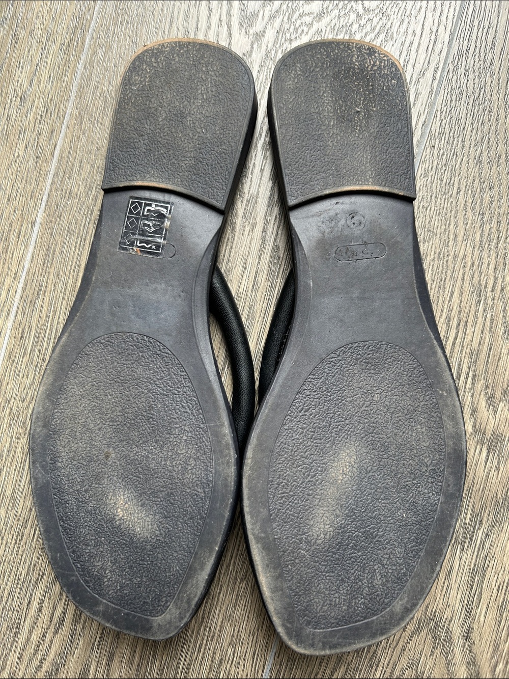 Floyd Sandals Slides Two Pairs - Picture 7 of 7